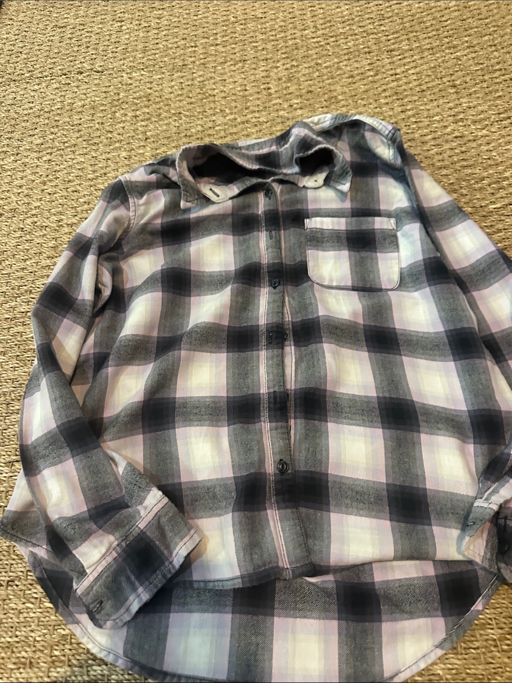Universal Thread Women's Plaid Button-Down Shirt in Black and Light Purple